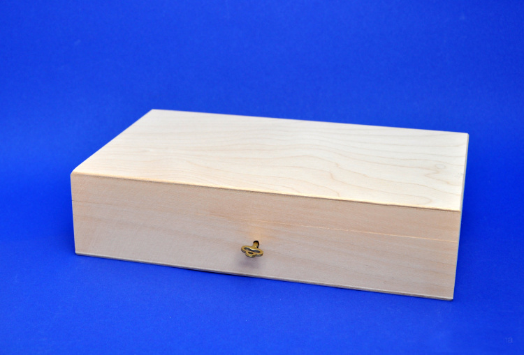 Dřevěná  krabička zamykací s klíčkem (25x15,5cm)