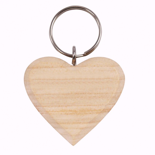 Dřevěná klíčenka – tvar srdce