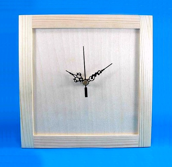 Dřevěné hodiny RÁMEČEK  (20,5x20,5cm)