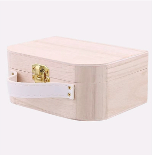 Dřevěná krabička KUFŘÍK